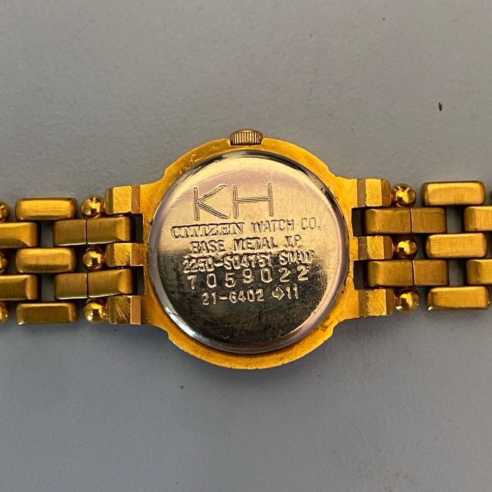 Vintage Citizen Quartz Gold Tone Ladies Watch 2250-506751 Japan Bracelet - Picture 6 of 8